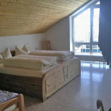 Gaestehaus Am Rathaus, Mehrbettzimmer 2 Hohenpeißenberg Zewnętrze zdjęcie